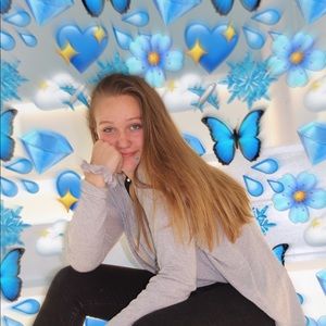 Meet your Posher, Lydia